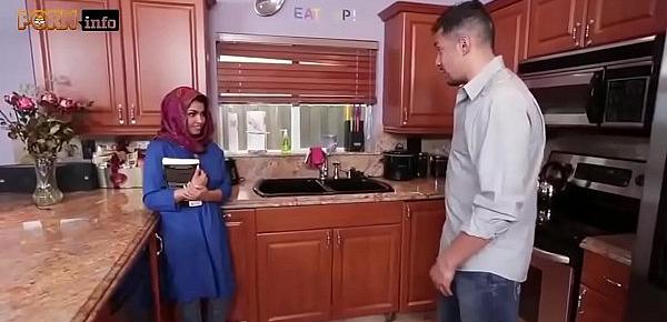  Hot Arab Hijabi Muslim Gets Fucked by man XXX video Hot